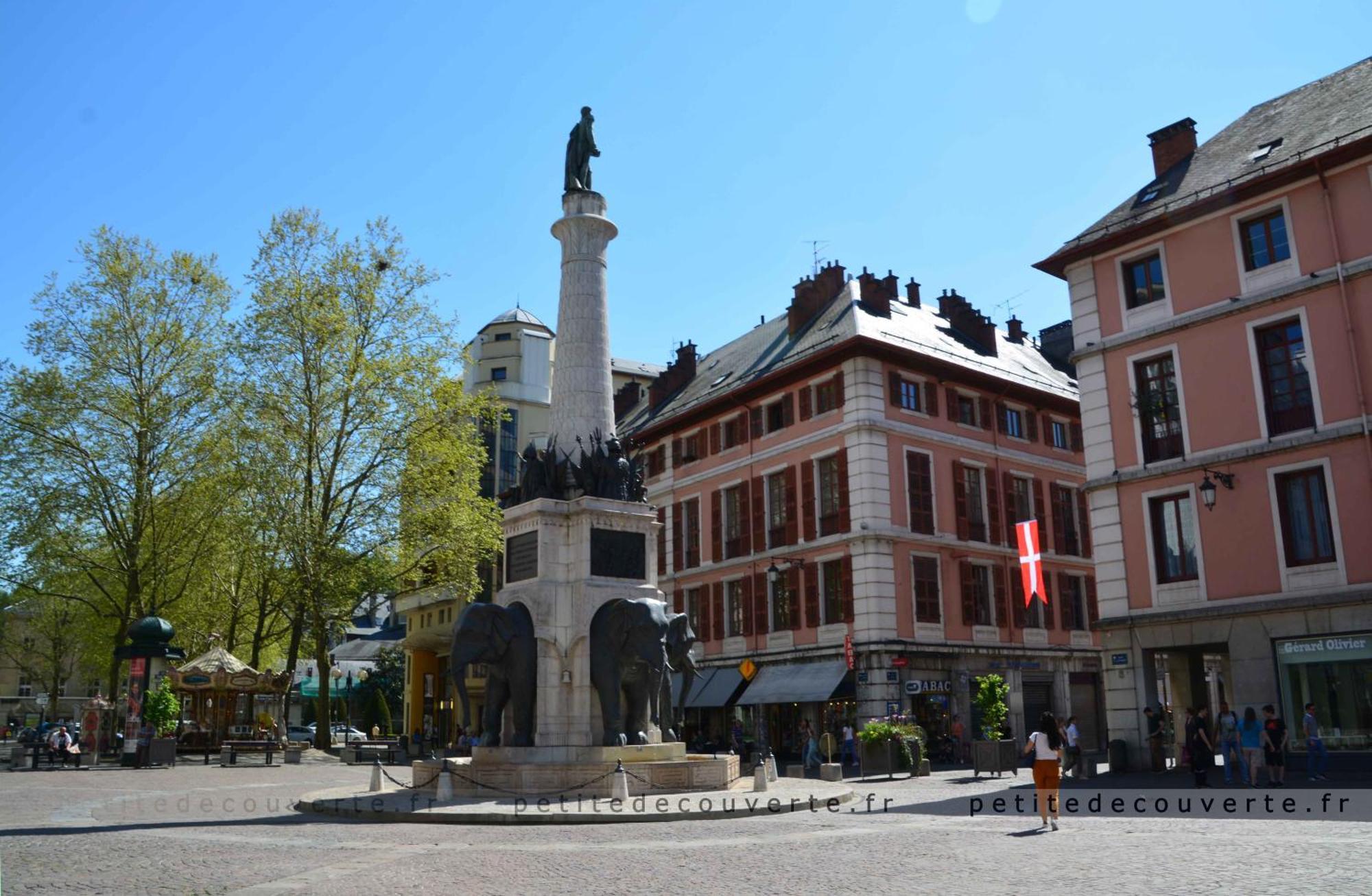 Verger - Parking Gratuit - Calme Chambery Bagian luar foto